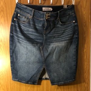 Torrid Jean Skirt- size 14
